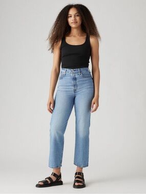 Levi’s- RIBCAGE STRAIGHT ANKLE WOMEN'S JEANS- in the middle